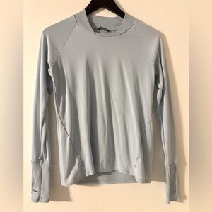 Oiselle Flyout Wool Top. Size 8.